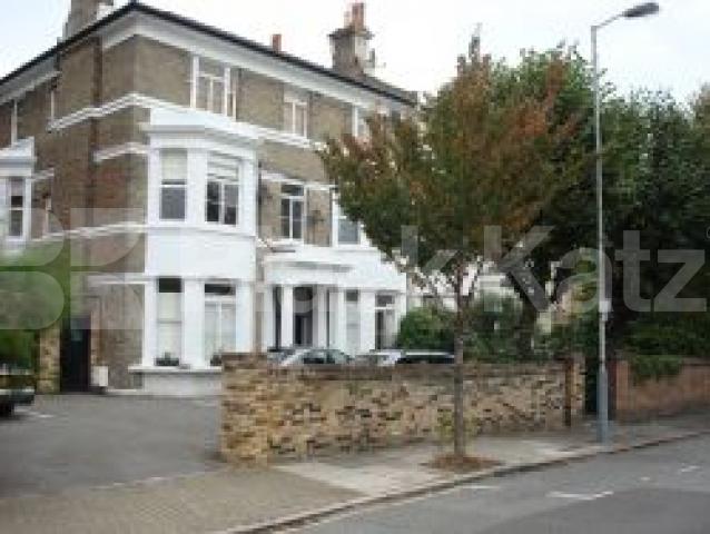 			New Instrction, 2 Bedroom, 1 bath, 1 reception Flat			 Hilldrop Cresent, CAMDEN
